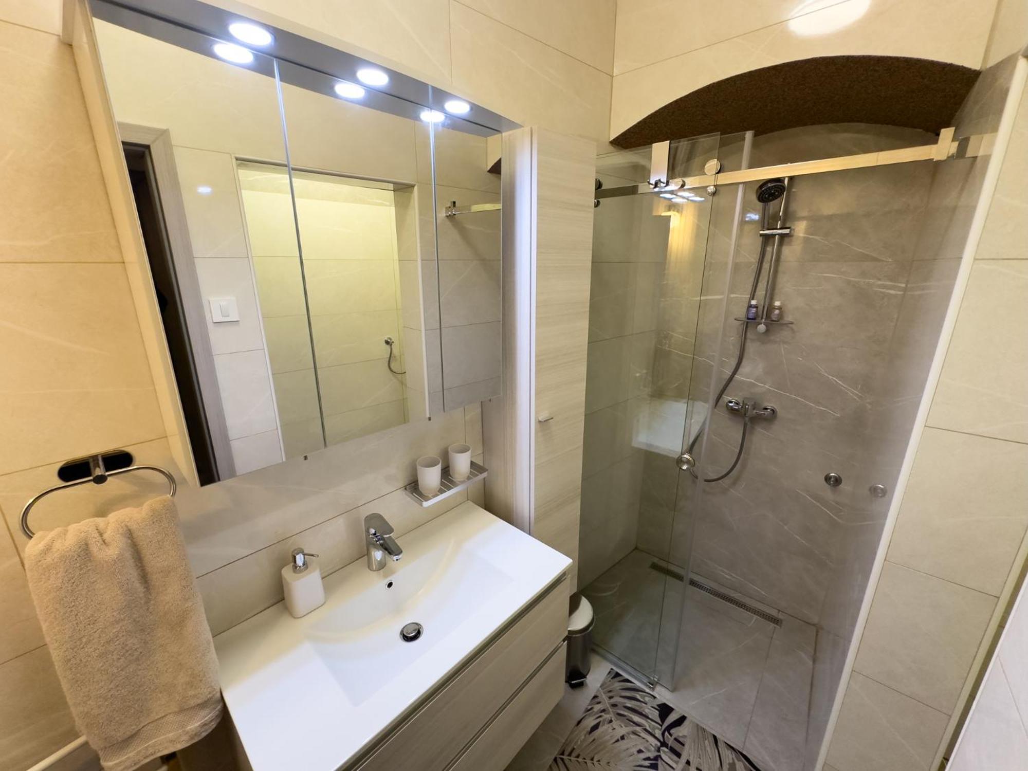 Apartments Adamas Celje Extérieur photo